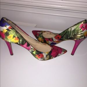 Guess flowered Heels